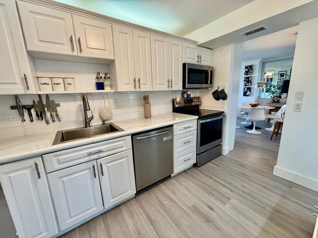 20301 W Country Club Dr 1126, Aventura, FL 33180