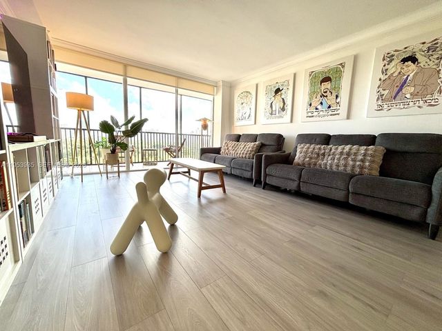 20301 W Country Club Dr 1126, Aventura, FL 33180