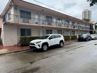7300 Harding Ave 25, Miami Beach, FL 33141
