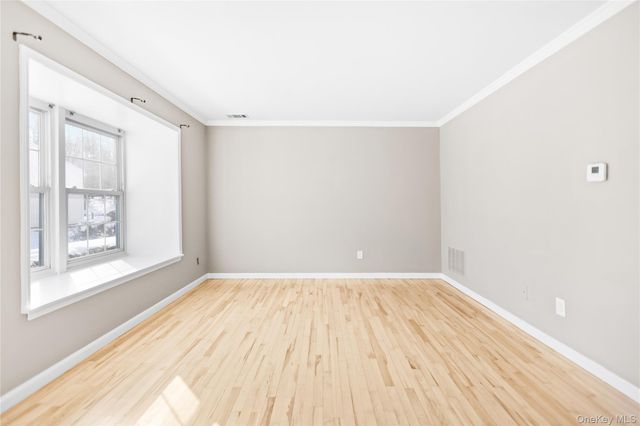 10 Bartlett Commons, Yaphank, NY 11980