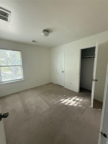 4330 Sprangletop Avenue, Baytown, TX 77521