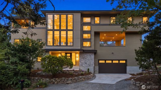9528 28th Avenue NW, Seattle, WA 98117