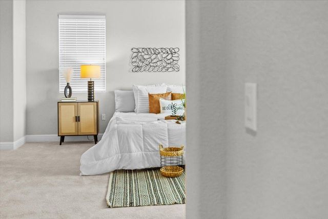 230 Steven Bridges Ln, Tracy, CA 95377