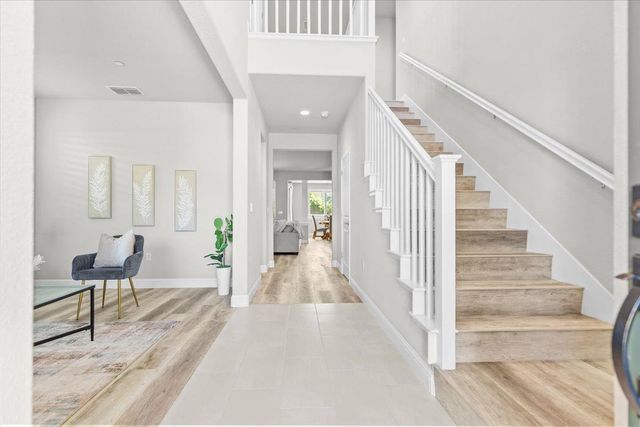 230 Steven Bridges Ln, Tracy, CA 95377