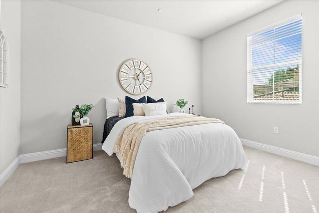 230 Steven Bridges Ln, Tracy, CA 95377