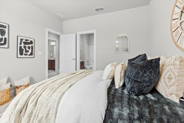 230 Steven Bridges Ln, Tracy, CA 95377