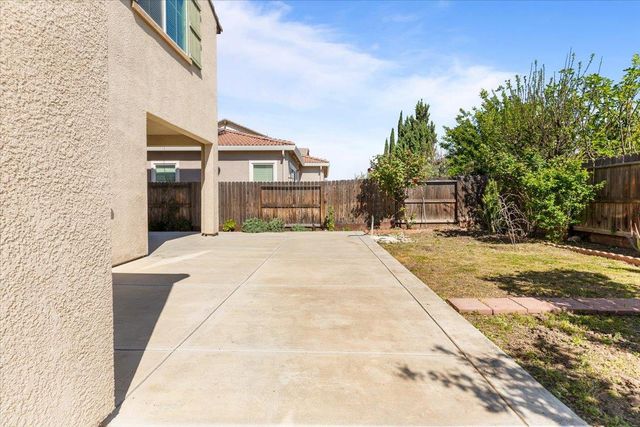 230 Steven Bridges Ln, Tracy, CA 95377
