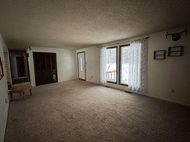 2540 HONEYBEE LANE, North Pole, AK 99705