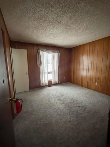 2540 HONEYBEE LANE, North Pole, AK 99705