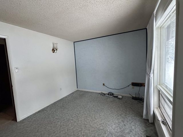 2540 HONEYBEE LANE, North Pole, AK 99705