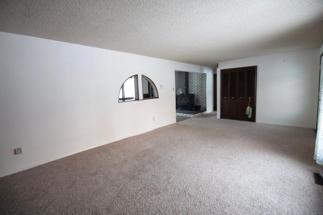 2540 HONEYBEE LANE, North Pole, AK 99705