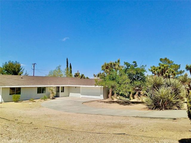 56634 Mountain View Trail, Yucca Valley, CA 92284