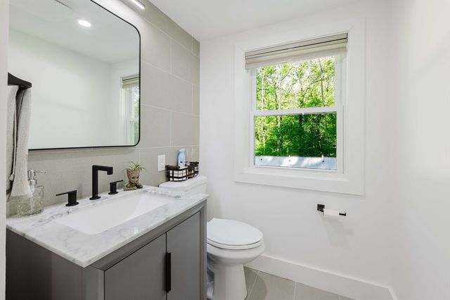 317 Broadway, Hanover, MA 02339