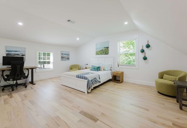 317 Broadway, Hanover, MA 02339