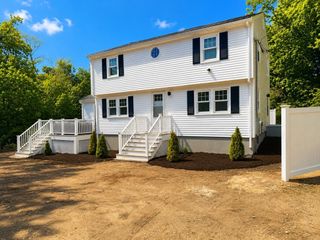 24-1/2 Allerton St, Plymouth, MA 02360