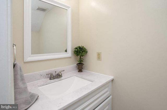 6276 WHISTLERS PL, Waldorf, MD 20603