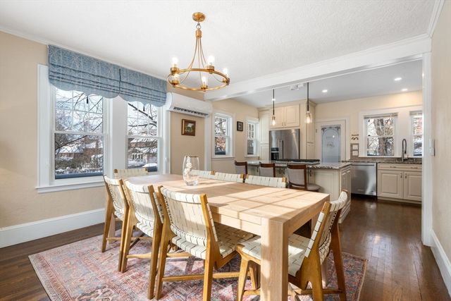 17 Ireland Rd, Newton, MA 02459