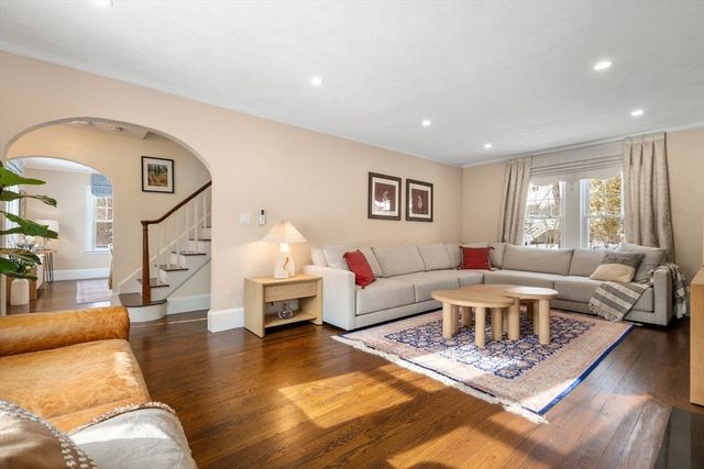 17 Ireland Rd, Newton, MA 02459