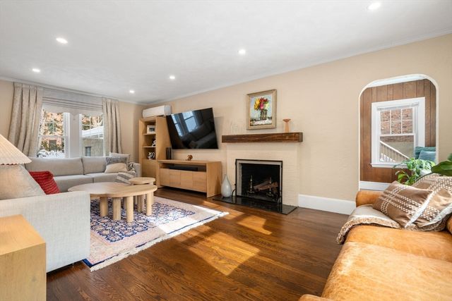 17 Ireland Rd, Newton, MA 02459