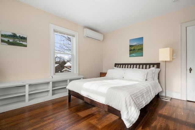 17 Ireland Rd, Newton, MA 02459