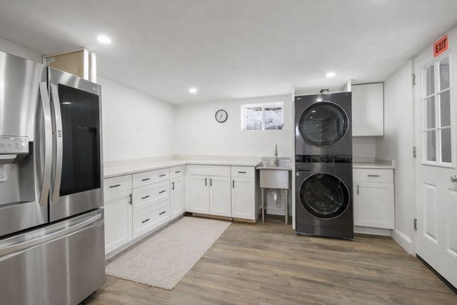 17 Ireland Rd, Newton, MA 02459