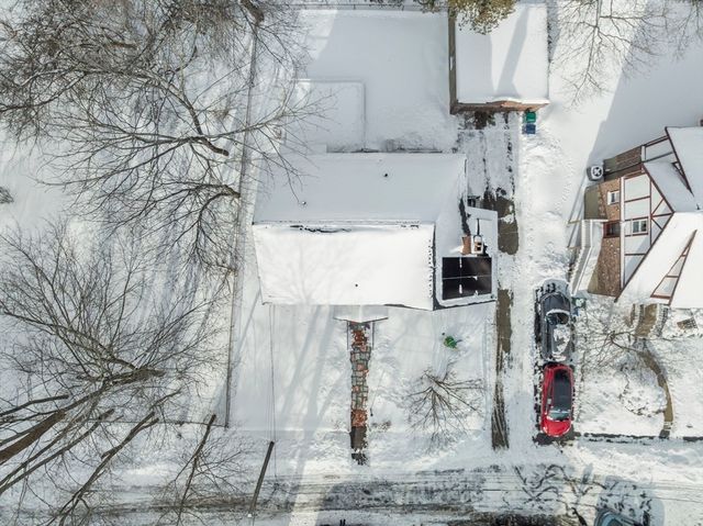 17 Ireland Rd, Newton, MA 02459