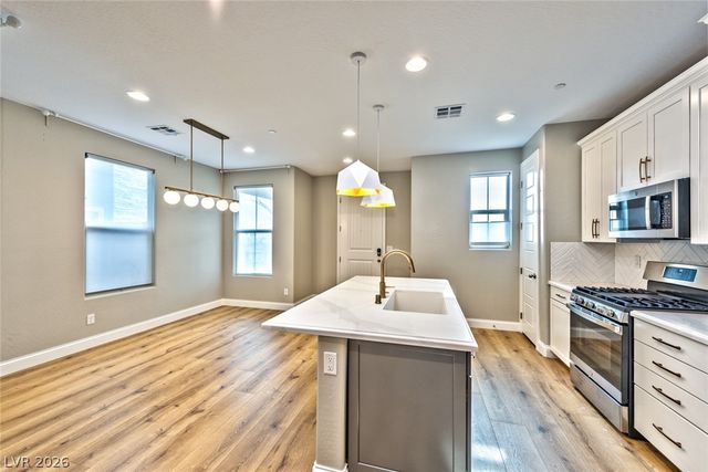 11697 Redwood Mountain Avenue, Las Vegas, NV 89138