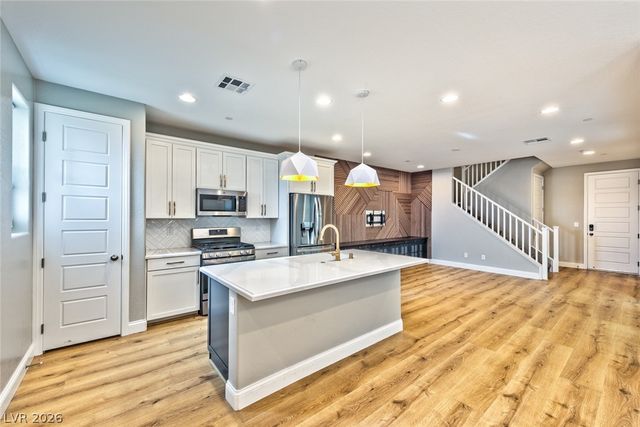 11697 Redwood Mountain Avenue, Las Vegas, NV 89138