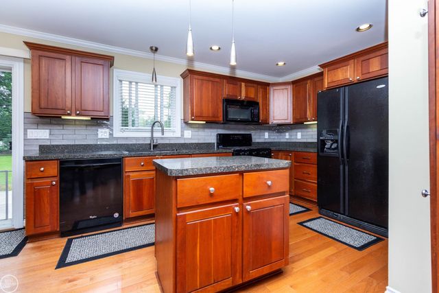 39745 Sylvia Street, Harrison Twp, MI 48045