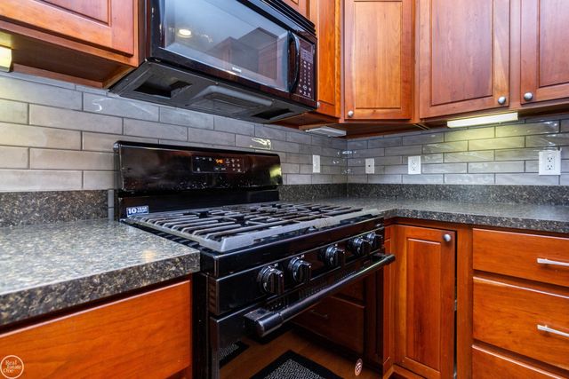 39745 Sylvia Street, Harrison Twp, MI 48045