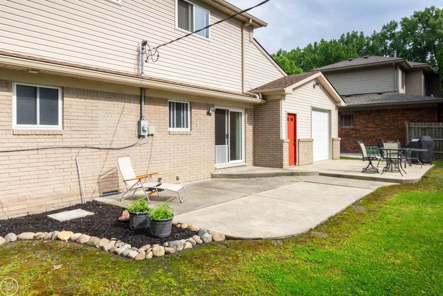 39745 Sylvia Street, Harrison Twp, MI 48045