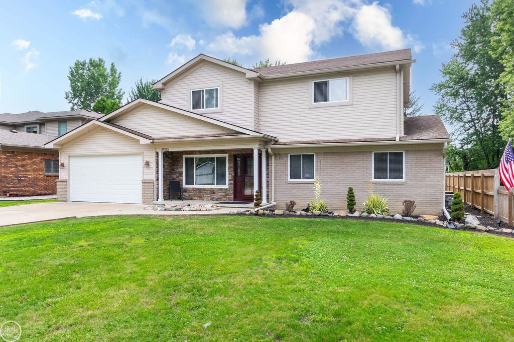 39745 Sylvia Street, Harrison Twp, MI 48045