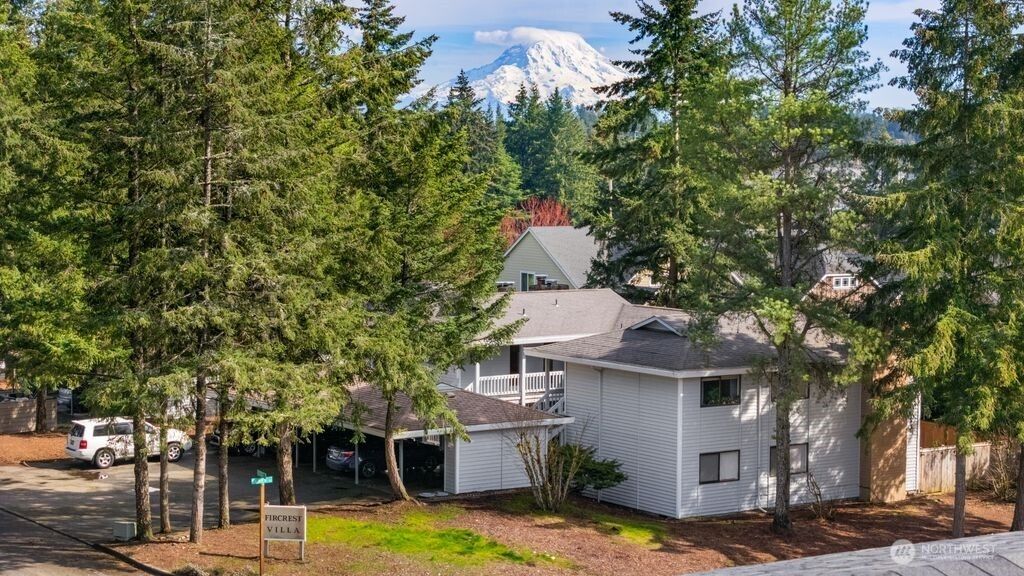 1461 Rainier Court, Fircrest, WA 98466