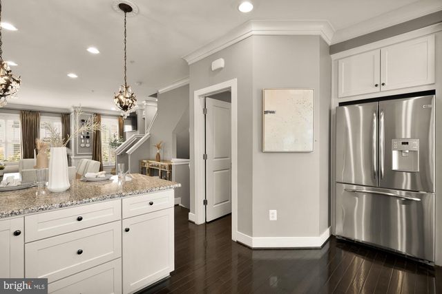 914 4TH ST SE, Washington, DC 20003