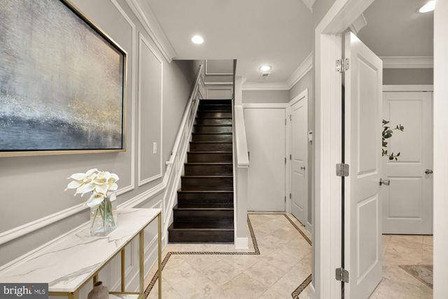 914 4TH ST SE, Washington, DC 20003