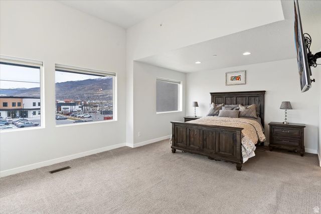 1196 W CLARK LN, Farmington, UT 84025