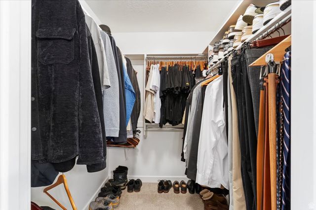 1196 W CLARK LN, Farmington, UT 84025