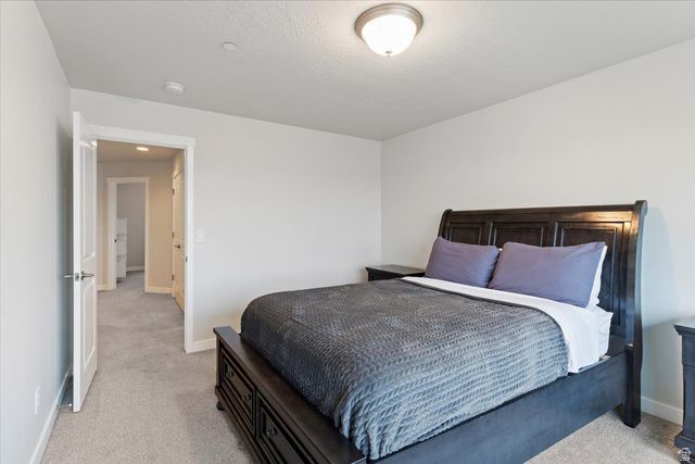 1196 W CLARK LN, Farmington, UT 84025