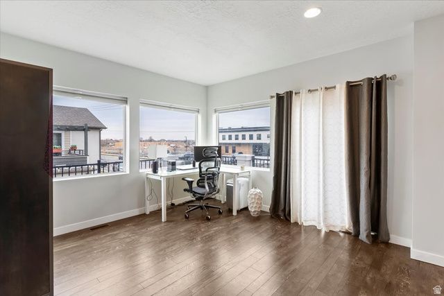 1196 W CLARK LN, Farmington, UT 84025