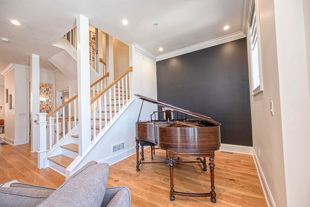 52 1st STREET, Oakmont, PA 15139