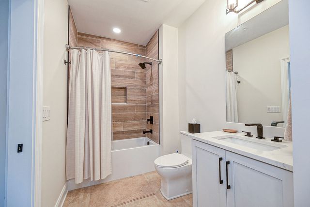 52 1st STREET, Oakmont, PA 15139
