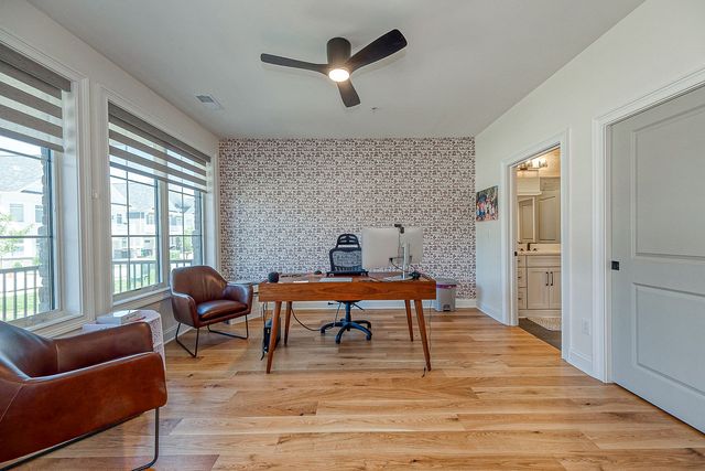 52 1st STREET, Oakmont, PA 15139