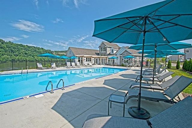 52 1st STREET, Oakmont, PA 15139