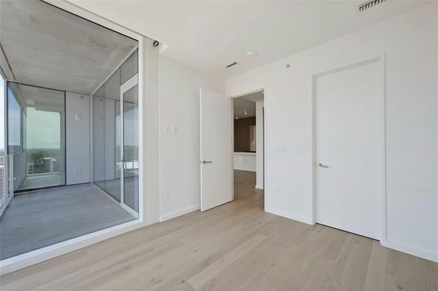313 W 17th ST 2101, Austin, TX 78701