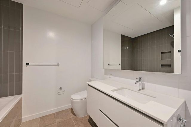313 W 17th ST 2101, Austin, TX 78701