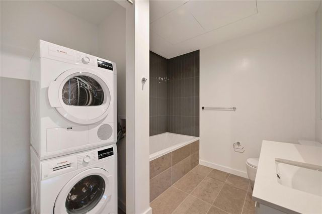 313 W 17th ST 2101, Austin, TX 78701