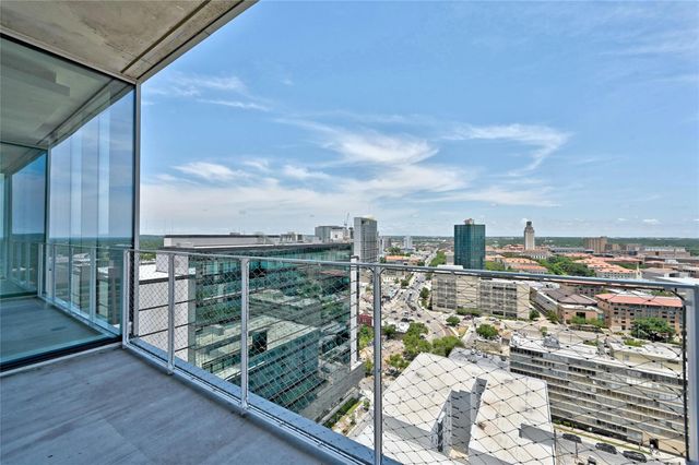 313 W 17th ST 2101, Austin, TX 78701