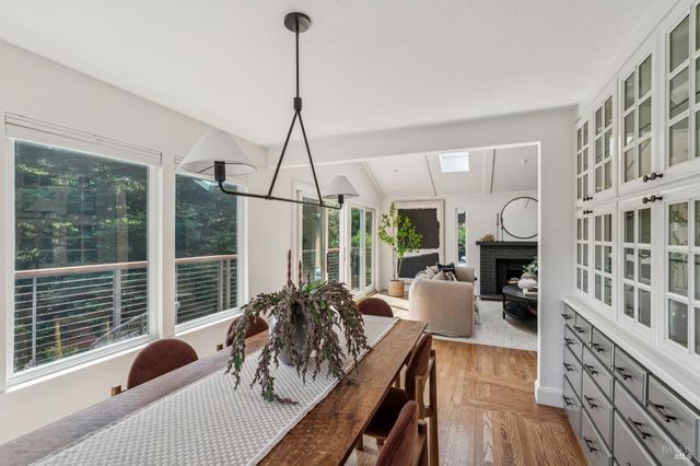 320 Montford Ave, Mill Valley, CA 94941