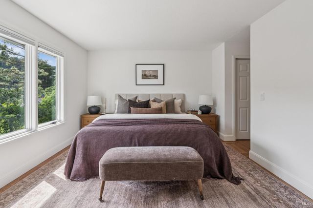 320 Montford Ave, Mill Valley, CA 94941