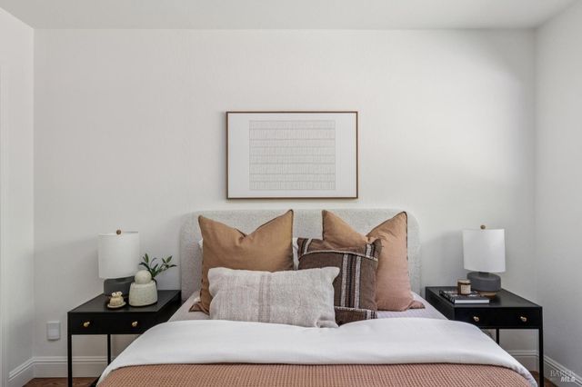 320 Montford Ave, Mill Valley, CA 94941